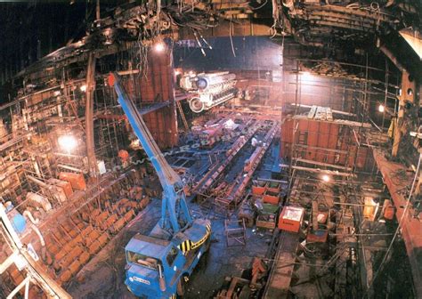 The emptied engine room. RMS Queen Elizabeth 2 being refit from October 1986 to May 1987 at the ...