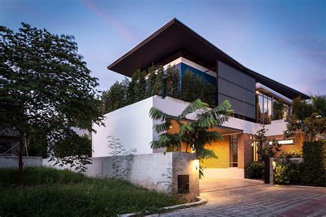 Industrial Decor - Modern Architecture - Bangkok Living | Architect ...