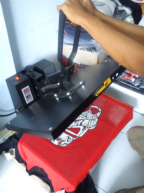 Cara Sablon Kaos dengan Teknik Manual | KAOS SABLON SATUAN BATANG