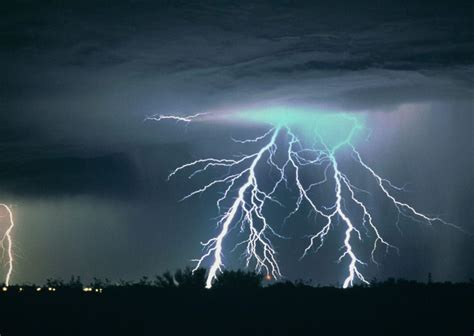 Thunderbolt Lightning Wallpapers - Wallpaper Cave