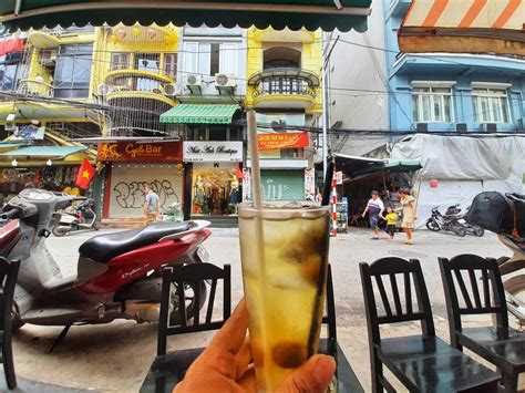 The most famous beer street in Hanoi: Ta Hien - Dare Journey