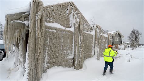 Unraveling Climate Change’s Link to Extreme Winter Storms - The New ...