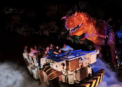 INFO: Why Dinosaur is better than Indiana Jones Adventure