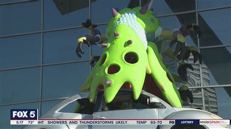 'Alien worm' from 'Rick and Morty' takes over State Farm Arena | FOX 5 ...