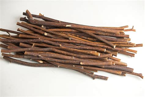 Bundle of Wood Sticks 13in 1.5lbs