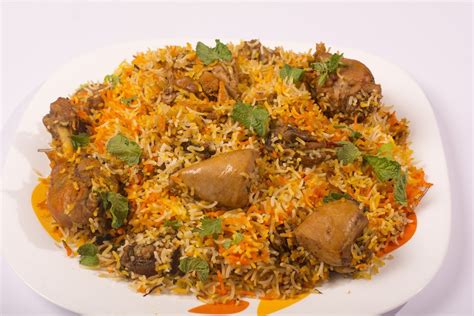 Hyderabadi Chicken Biryani - Food Valy