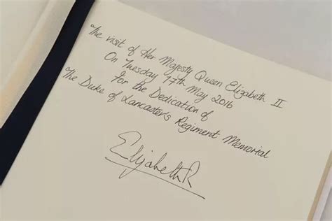 Why the Queen uses two signatures - and how they're both very different - Mirror Online