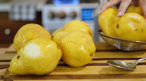 How to Can Pears the EASY Way - Melissa K. Norris