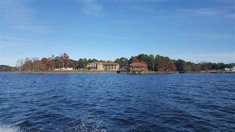 House on the lake in Texas. | Texas lakes, Selling house, Texas living