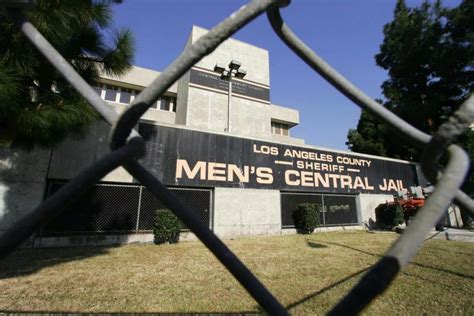 Visiting Clients in Jail - Los Angeles Defenders