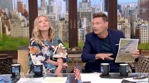 Kelly Ripa shades Live co-host Ryan Seacrest and rolls her eyes in ...