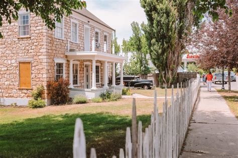 Spring City: Visit the Cutest Small Town in Utah - Simply Wander