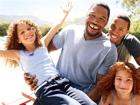 Michael Strahan Kids With Nicole Murphy