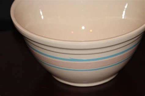 Vintage Large Ceramic Mixing Bowl Ovenware USA 12