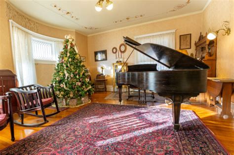 'Tis the Season at the Historic Seelye Mansion | Visit Abilene, Kansas