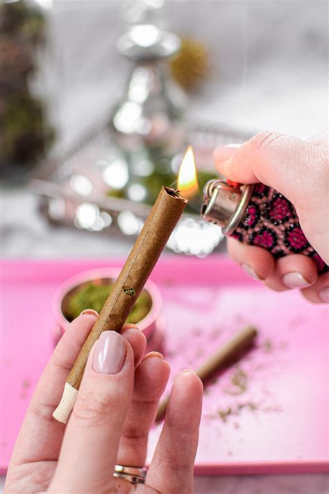 How to Roll a Blunt The Easy Way » Emily Kyle Nutrition