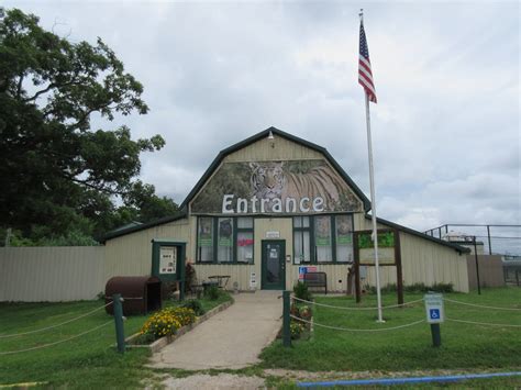 Turpentine Creek Wildlife Refuge (Arkansas) - Entrance - ZooChat