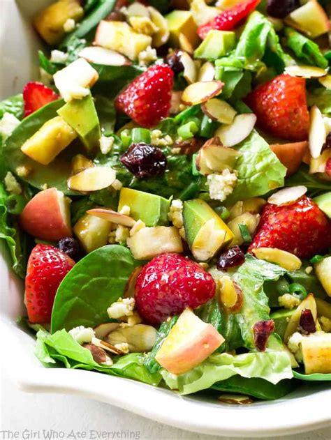 Fruit, Avocado, and Feta Salad | The Girl Who Ate Everything | Bloglovin’