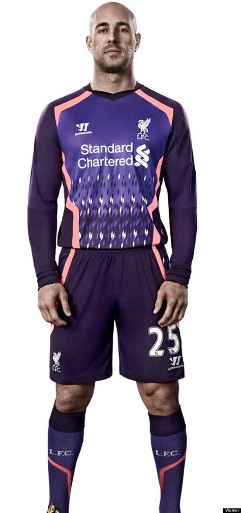 Liverpool Unveil 2013-14 Warrior Away Kit (PICTURES) | HuffPost UK