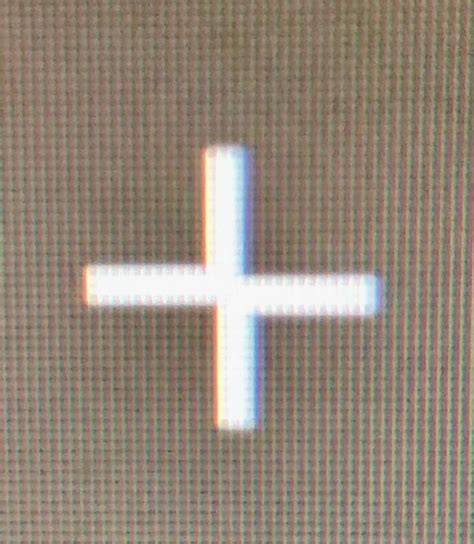 My crosshairs on Minecraft were off by one pixel : r/mildlyinfuriating