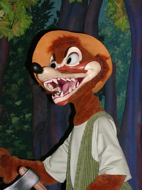 Brer Fox | Disney characters costumes, Disney rides, Splash mountain