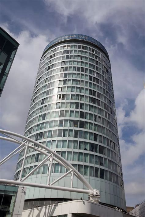 Birmingham's Grade II-listed Rotunda building celebrates 50 years - Birmingham Live