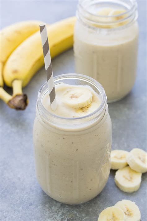 Banana Smoothie - Simple & Healthy!