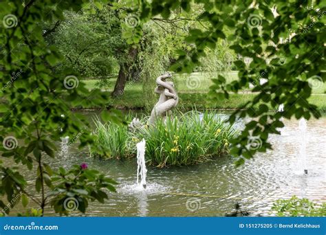 Fountain and Sculpture in City Park Stock Image - Image of park ...