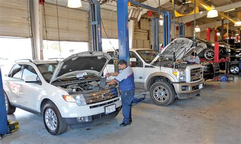 Ford dealers start service expansion | Automotive News