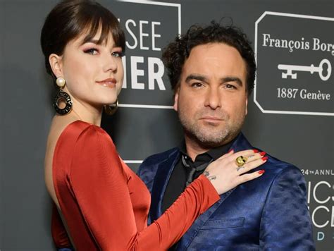 Johnny Galecki Expecting His First Child with Girlfriend Alaina Meyer ...