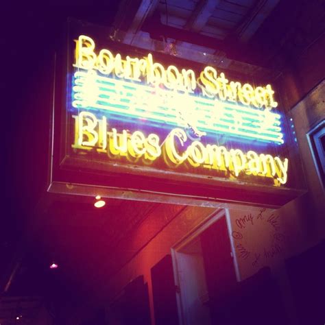 Music, drinks on Bourbon Street in New Orleans | Bourbon street, New ...