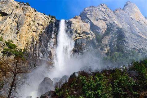 17 Easy Hikes in Yosemite Perfect for All Ages (Useful Tips+Maps ...