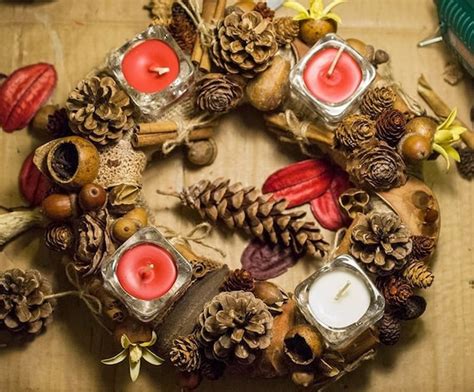 Traditional German Advent Wreath - An Advents Kranz to Count the ...