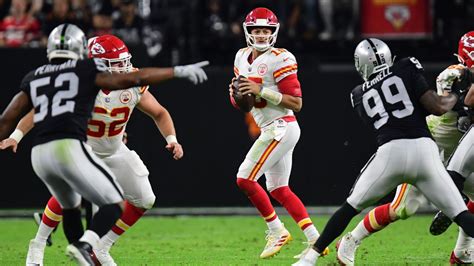 3 keys to a Chiefs victory over the Raiders in Week 12