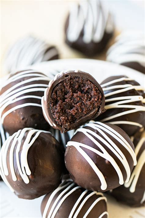 Chocolate Cake Balls Recipe - Best Desserts