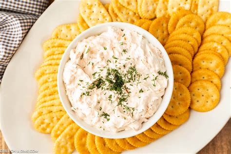 Smoked Salmon Dip - grillonadime.com