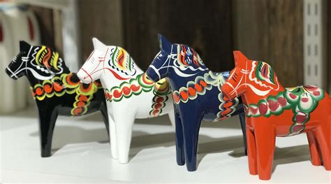 Dala horse original from Nusnäs in Mora hand-painted