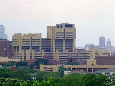 File:University of Minnesota Medical Center-Fairview-20050611.jpg - Wikimedia Commons