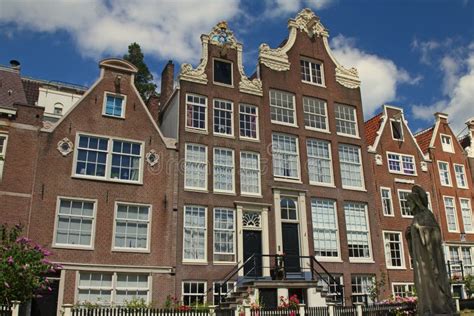 Traditional Dutch Houses (Amsterdam) Stock Image - Image of architecture, begijnhof: 43314903