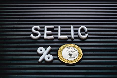 A Selic de 10,75% e a história que os youtubers inventam - Livecoins