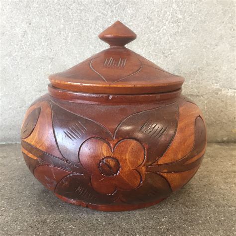 Mid Century Carved Wood Bowl with Lid – UrbanAmericana