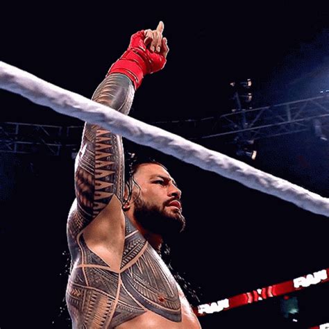 Roman Reigns The Ones GIF - Roman Reigns The Ones Universal Champion - Discover & Share GIFs