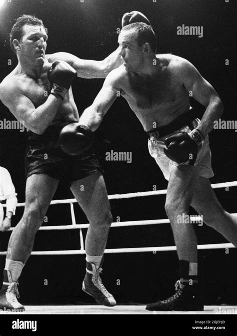 Brian London and Swedish world heavyweight boxing champion Ingemar Johansson (R) Johansson's ...