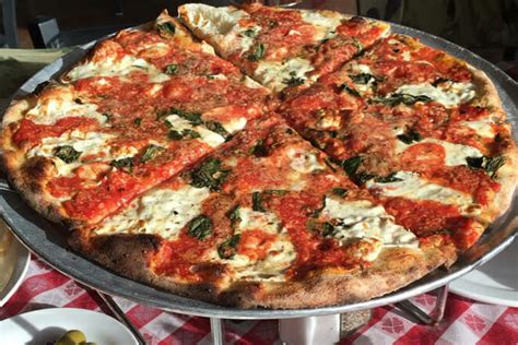 Best Pizza in Mt Pleasant, SC: 11 Top Pizzerias! (2024)