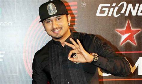 Yo Yo Honey Singh Biography – Age, DOB, Height, Weight, Family, Career, Profession etc