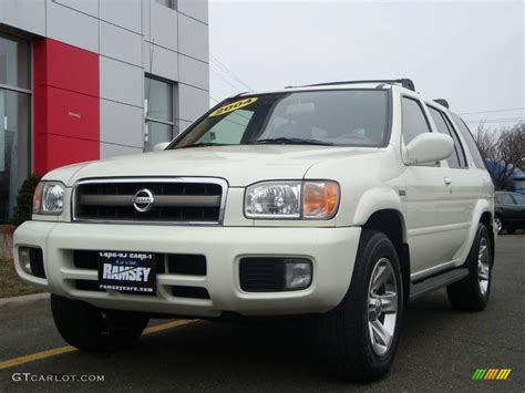 2004 Nissan pathfinder interior photos