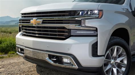 2019 Chevrolet Silverado High Country First Drive Review | Automobile ...