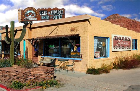 27 Restaurants in Kanab, Utah: Best Food, Delicious Dessert, Outdoor ...