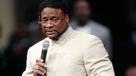 Megachurch Pastor Eddie Long Leaves Church, After Wife Files For ...