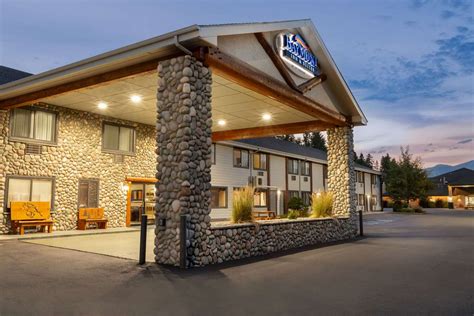 Baymont Inn & Suites Whitefish, MT - See Discounts